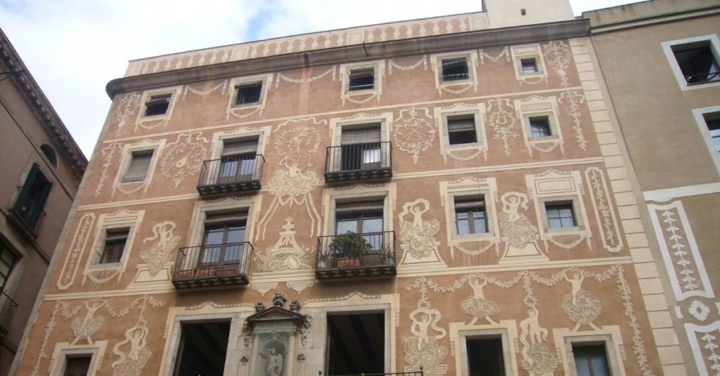 sgraffito-building-facade