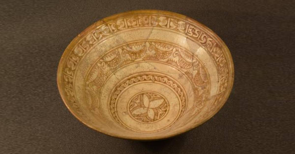 What is sgraffito pottery? Wheel & Clay