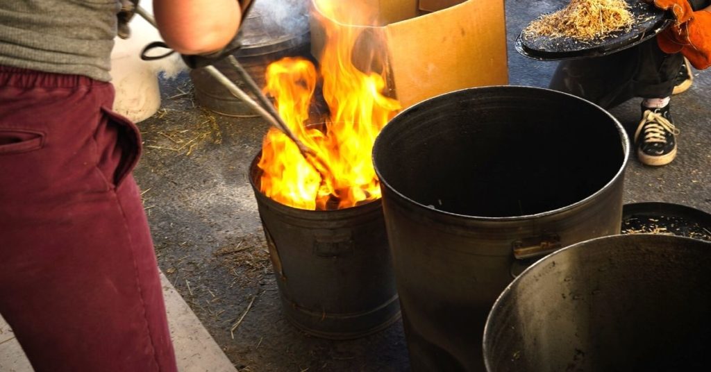 kiln-fire-pottery-raku