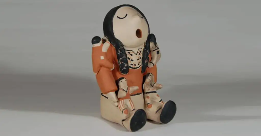 Mary-Trujillo-figurine