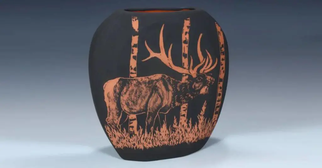 terracotta-etched-wildlife-pottery